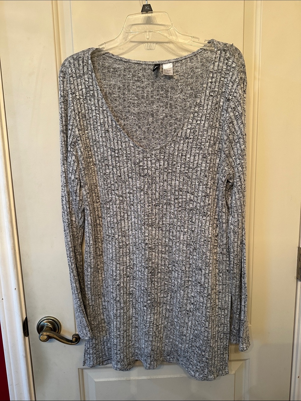 H&M Heather Gray Ribbed V-Neck Long Sleeve Dress